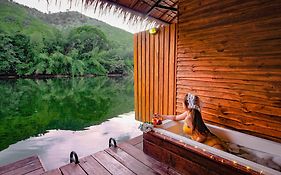 เดอะฮับเอราวัณ รีสอร์ท